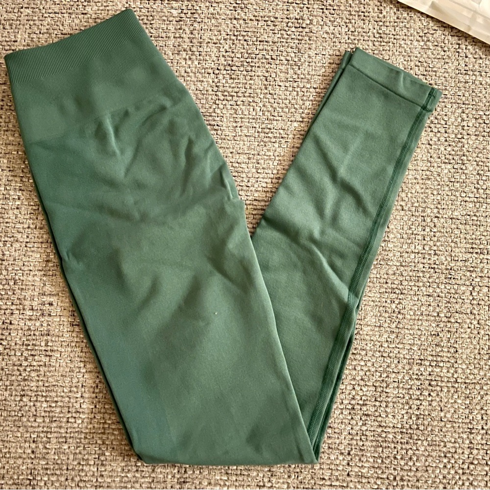 Alphalete Amplify Leggings